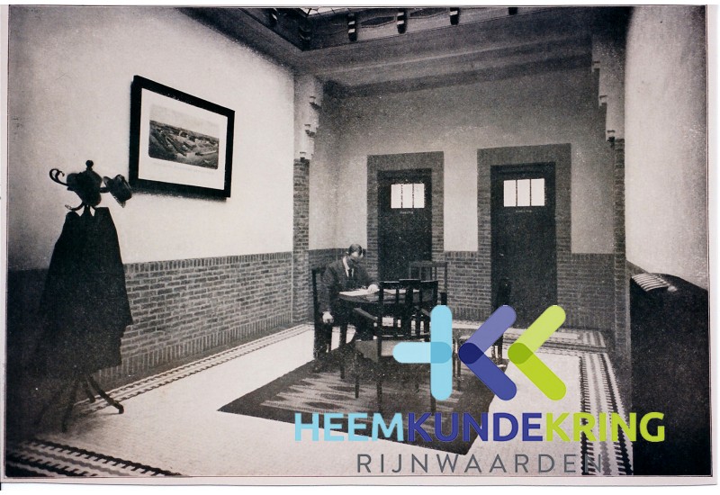 1920 Interieur Bodewes Wachtruimte bij het kantoor. Tolkamer Coll. G.B.Janssen HKR